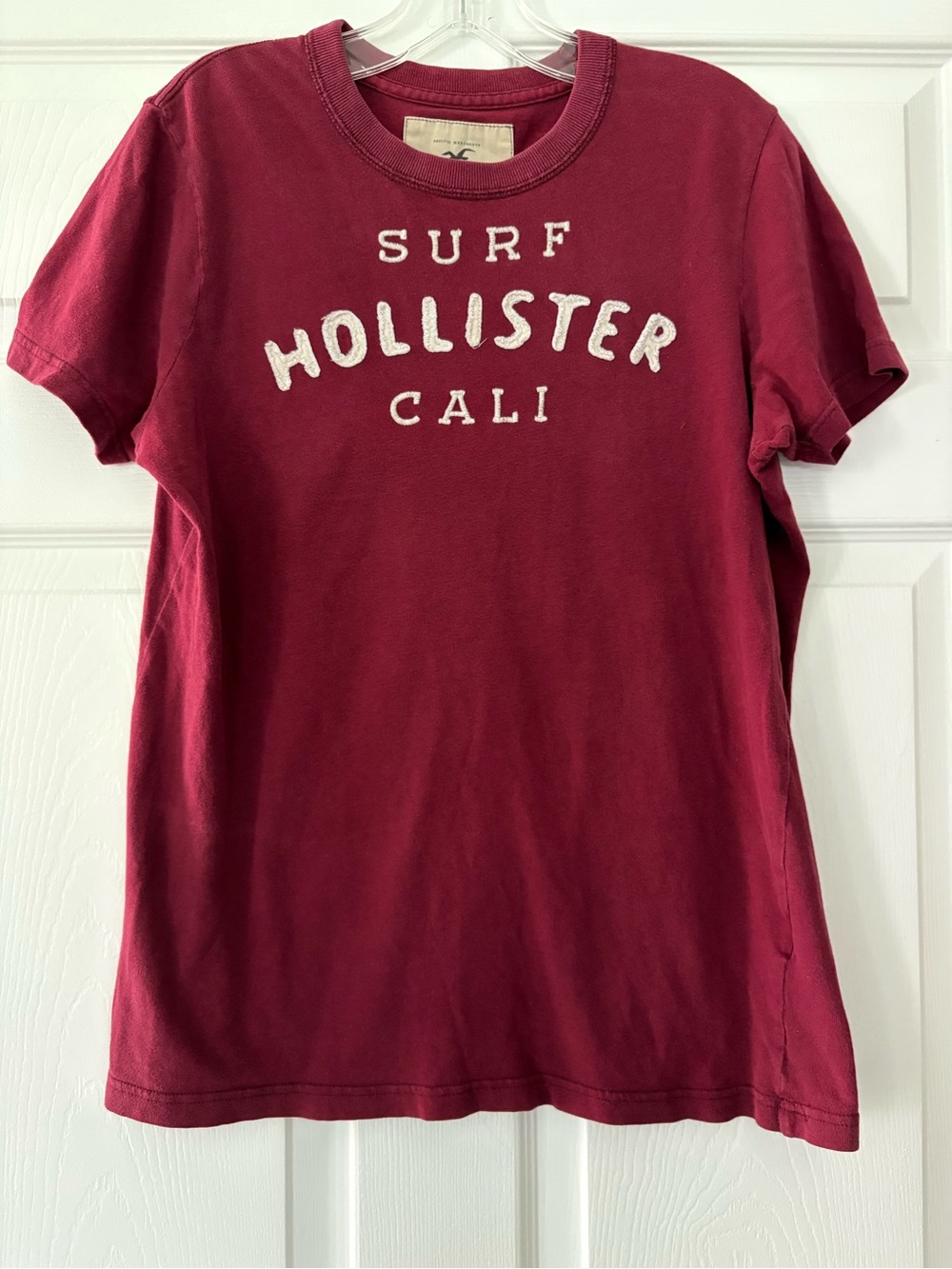 Vintage Y2K men’s Surf Hollister Cali Tee Maroon White Logo size small